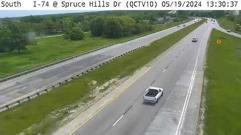 Traffic Cam QC - I-74 @ Spruce Hills (10)